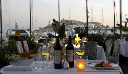 Inside-The-Cavalli-Ibiza-Restaurant-and-Lounge | More at http://interiordesignshop.net/