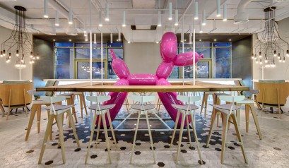 Giant Pink Koons Dog - The Cake Cafe in Kiev