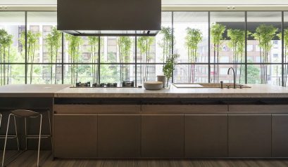 Interior Design Shop Presents Molteni&C's Flagship Store In Osaka ➤ To see more news about the Interior Design Shops in the world visit us at www.interiordesignshop.net/ #interiordesign #homedecor #interiordesignshop #shopping @interiordesignshop @bocadolobo @delightfulll @brabbu @essentialhomeeu @circudesign @mvalentinabath @luxxu @covethouse_